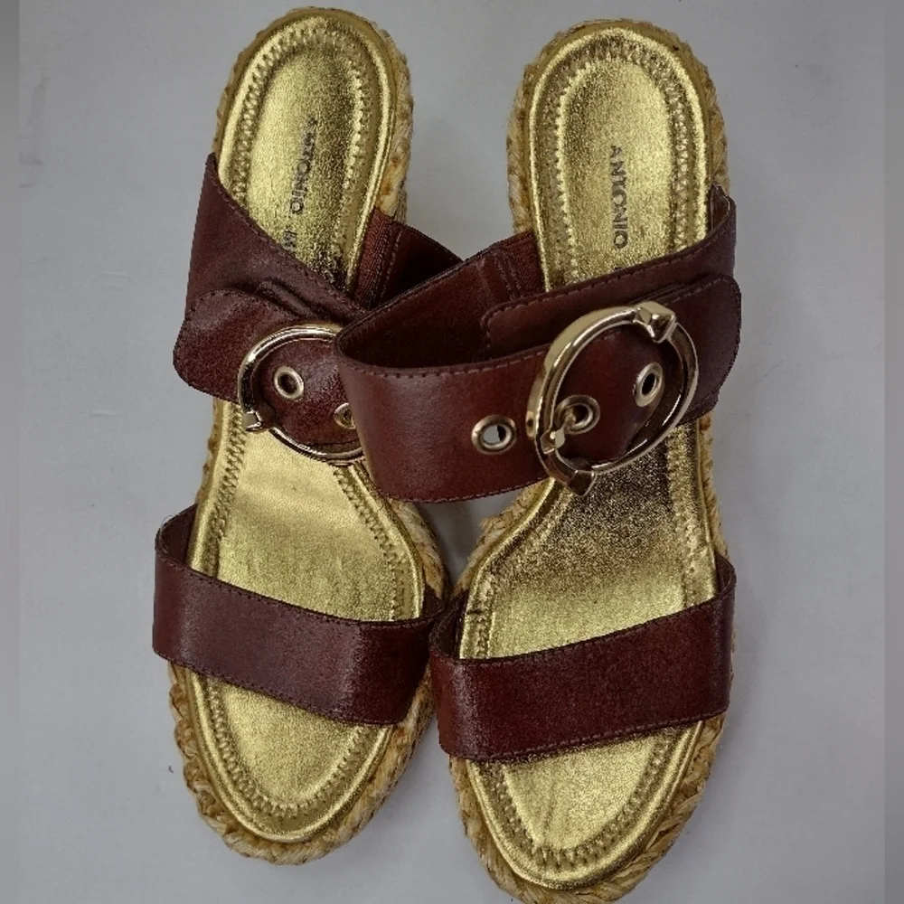 Antonio Melanie women's slip on sandals size (10M)
